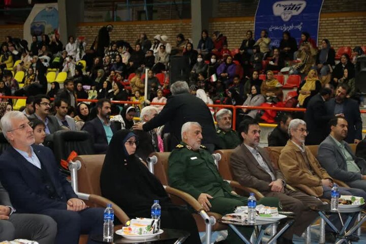 جشن بزرگ جامعه کارگری و کارفرمایی استان همدان برگزار شد