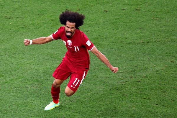 اکرم عفیف بهترین بازیکن دیدار ایران – قطر شد