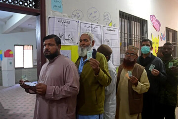 انتخابات پارلمانی و ایالتی پاکستان/ اینترنت تلفن‌های همراه قطع شد+ عکس