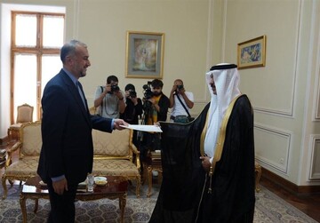 سعودی سفیر نے ایرانی وزرخارجہ کو بادشاہ کا پیغام پہنچایا