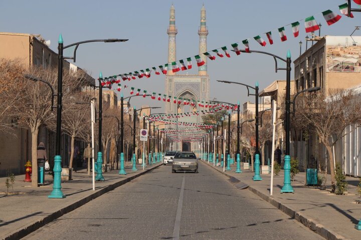 شهر جهانی یزد در دهه فجر انقلاب اسلامی آذین‌بندی شد