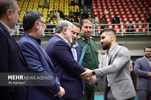 تجلیل از قهرمانان ورزشی آذربایجان غربی