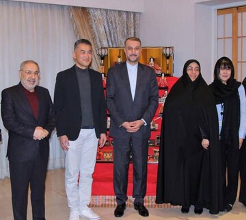 أمير عبد اللهيان يزور السفير الياباني في إيران