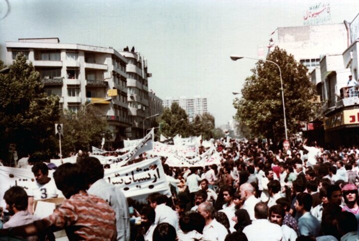 گستره تظاهرات رویش انقلاب در اصفهان از سی و سه پل تا دانشگاه