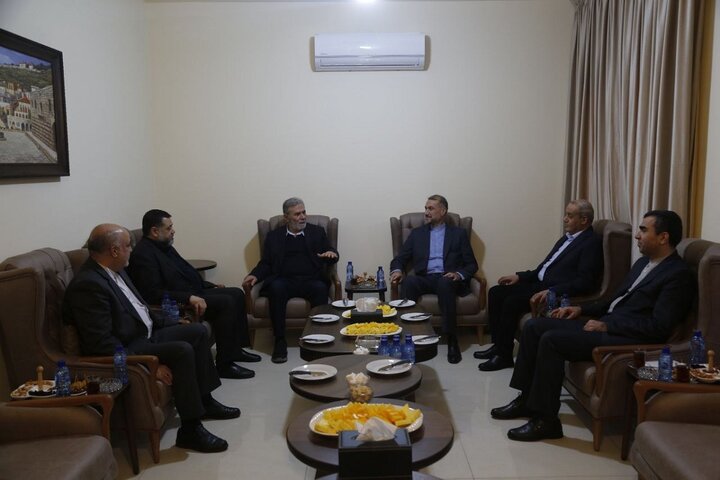Emir Abdullahiyan, Lübnan'da Direniş liderleri ile görüştü