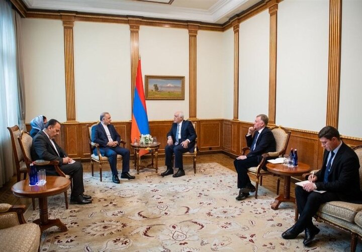 رئيس أرمينيا يثمن موقف إيران الواضح بشأن ثبات الحدود المعترف بها دوليا