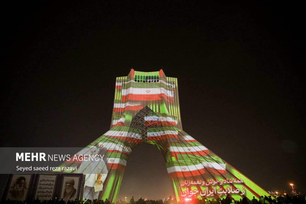 نورپردازی سه بعدی و نورافشانی بمناسبت سالگرد پیروزی انقلاب اسلامی