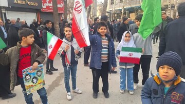 لبیک مردم ورزنه به ندای انقلاب در راهپیمایی ۲۲ بهمن