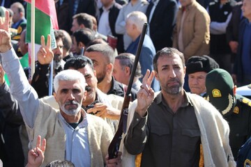 حضور پرشور مردم مرزدار مهران در راهپیمایی ۲۲ بهمن