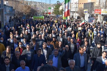 جریان‌های مقاومت شجاعت خود را از امام راحل به ارث برده اند