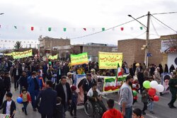 حضور مردم روستای نگینان بشرویه در راهپیمایی ۲۲ بهمن