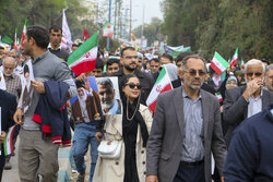 حضور پرشور مردم اهواز در راهپیمایی ۲۲ بهمن