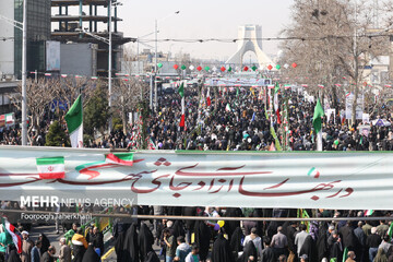 Tahran'daki 11 Şubat Yürüyüşü'nden fotoğraflar