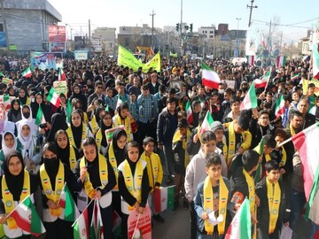 حضور با شکوه مردم روستایی خوزنین در راهپیمایی ۲۲ بهمن