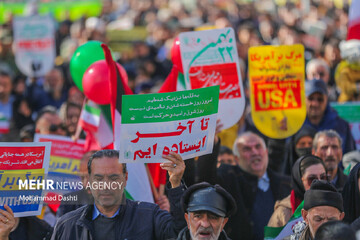 حماسه راهپیمایی ۲۲ بهمن در بشاگرد