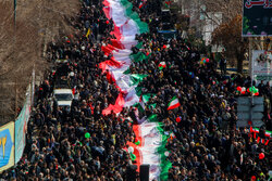 حضور با شکوه مردم قزوین در راهپیمایی ۲۲ بهمن