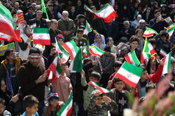 جشن بزرگ انقلاب در میدان جهاد کاشان