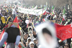 حضور مردم در ۲۲ بهمن پاسخ قاطع به فتنه‌ها است