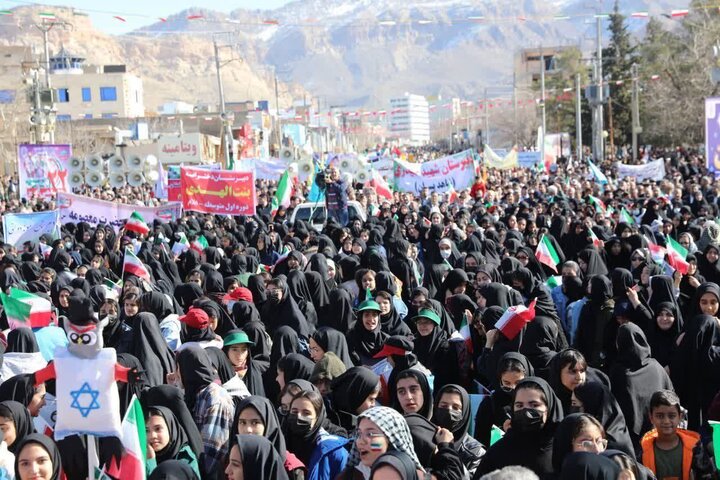 تصاویری از حضور باشکوه مردم ایلام در راهپیمایی ۲۲ بهمن