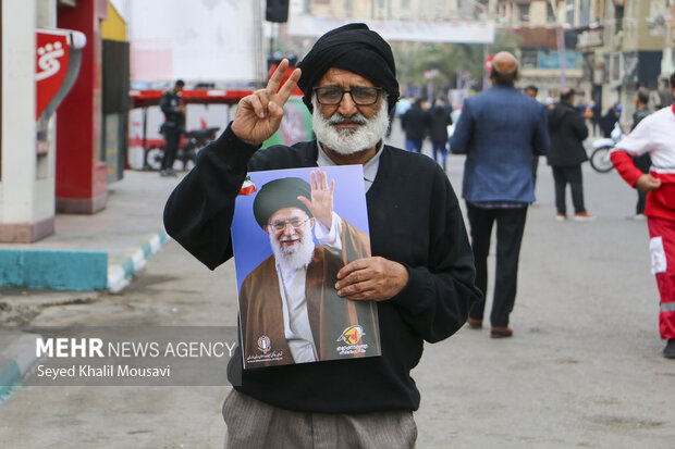 حضور پرشور مردم اهواز در راهپیمایی ۲۲ بهمن