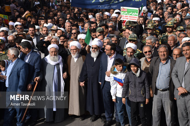 خروش مردم دارالاسلام تایباد در جشن پیروزی انقلاب اسلامی