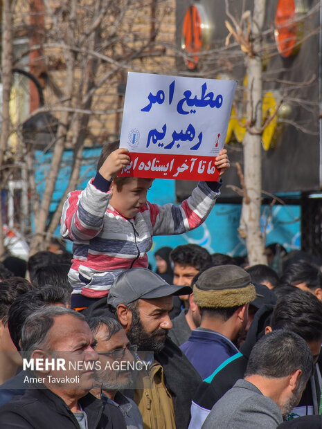 خروش مردم دارالاسلام تایباد در جشن پیروزی انقلاب اسلامی