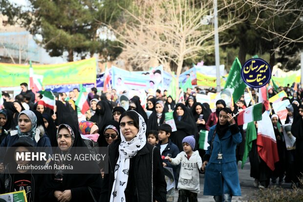 راهپیمایی ۲۲ بهمن بیرجند