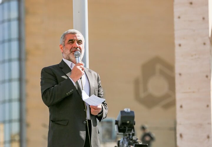 علی نیکزاد از نامزدی در انتخابات ریاست جمهوری انصراف داد علی نیکزاد از نامزدی در انتخابات ریاست جمهوری انصراف داد