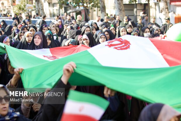 حضور باشکوه فومنی ها در یون الله ۲۲ بهمن