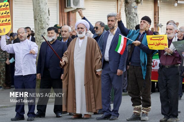 حضور باشکوه فومنی ها در یون الله ۲۲ بهمن