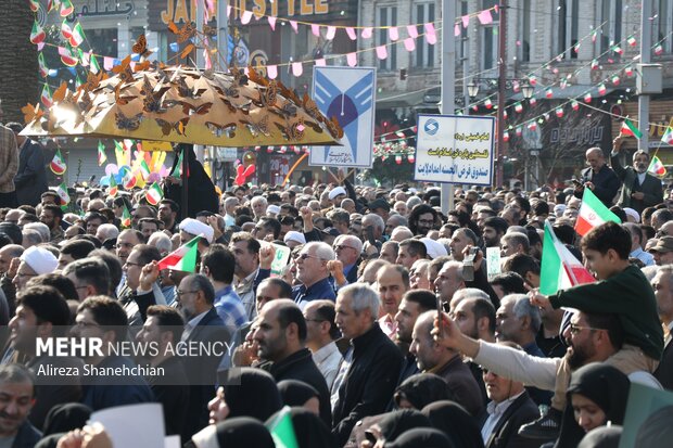 حضور باشکوه رشتوندان در یوم الله ۲۲ بهمن