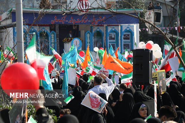 حضور باشکوه رشتوندان در یوم الله ۲۲ بهمن