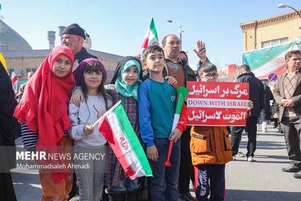 راهپیمایی ۲۲ بهمن در زنجان