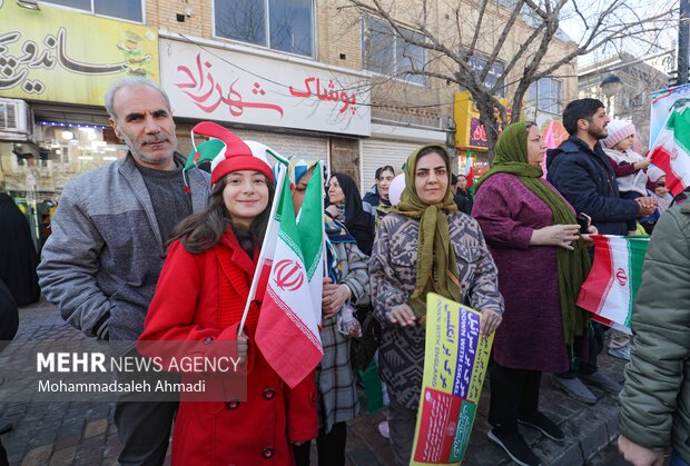 راهپیمایی ۲۲ بهمن در زنجان