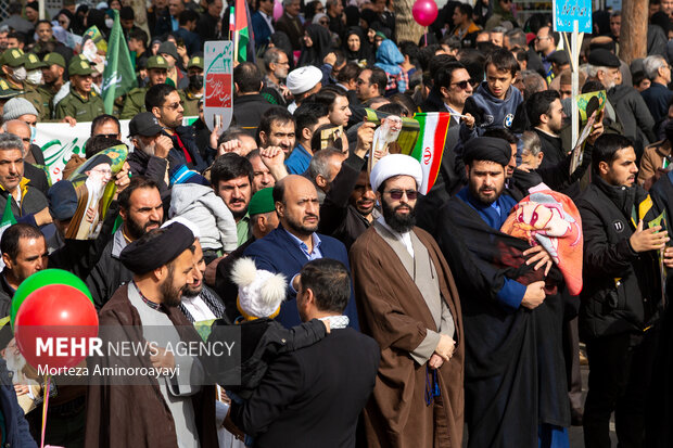 مراسم راهپیمایی ۲۲ بهمن در نیشابور