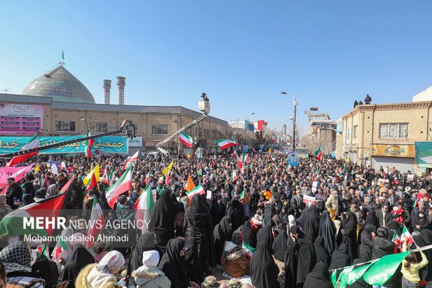 راهپیمایی ۲۲ بهمن در زنجان