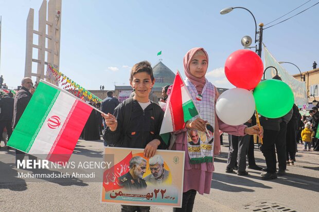 راهپیمایی ۲۲ بهمن در زنجان