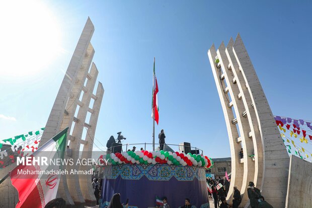 راهپیمایی ۲۲ بهمن در زنجان