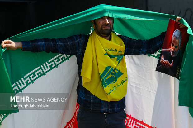مرزداران غیور جزیره بوموسی در راهپیمایی ۲۲ بهمن