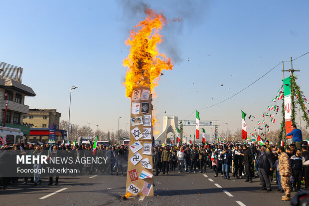 مراسم راهپیمایی ۲۲ بهمن -1