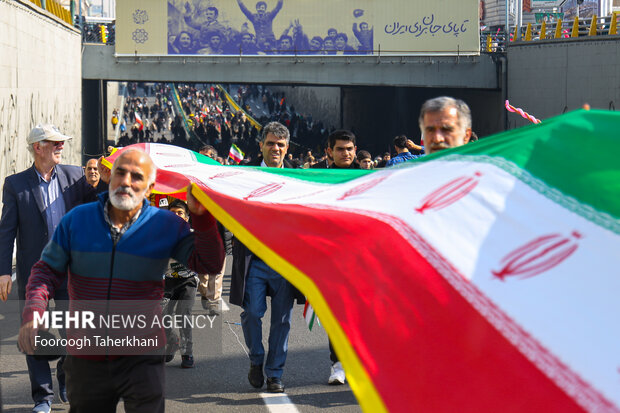 مراسم راهپیمایی ۲۲ بهمن -1