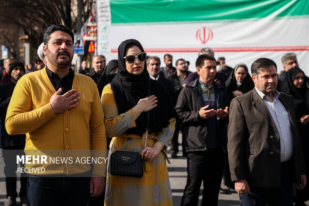حضور رئیس مجلس در راهپیمایی ۲۲ بهمن در شهر مشهد مقدس