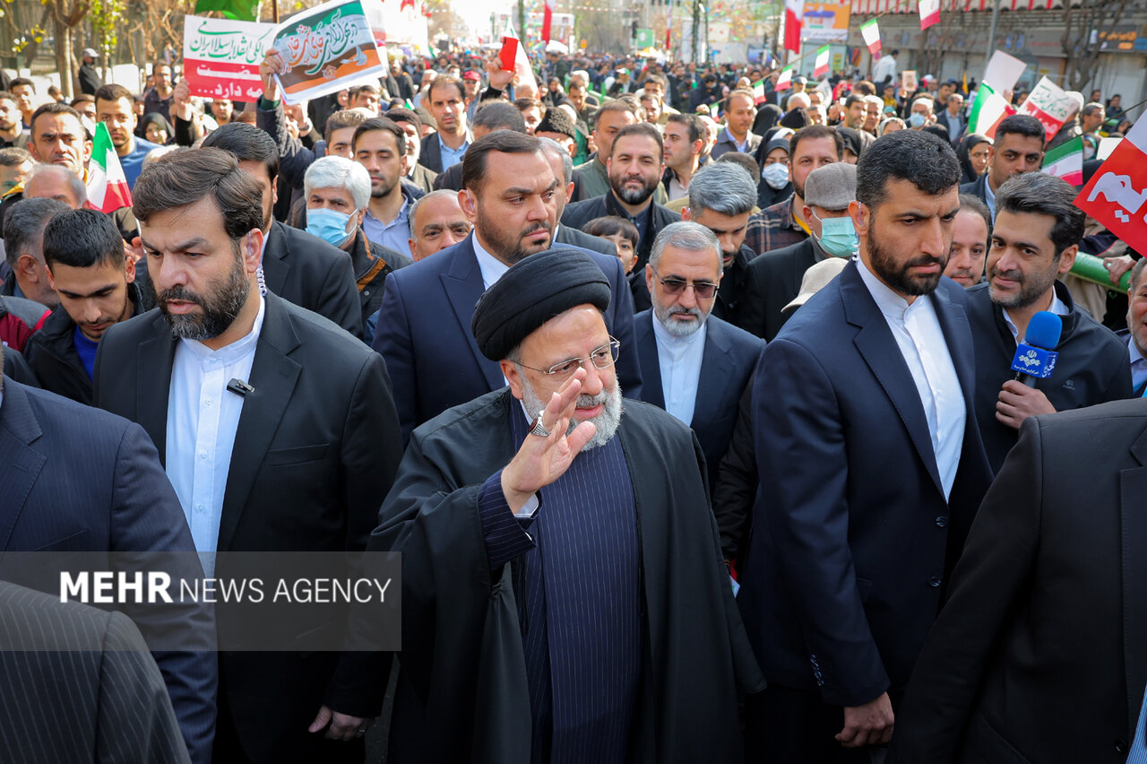 ایرانی صدر کی 22 بہمن مارچ میں شرکت + تصاویر