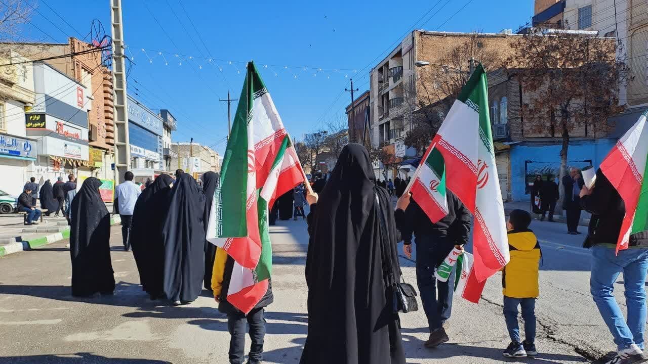 کرمانشاه صحنه اتحاد اقوام/۴۵اُمین حماسه راهپیمایی انقلاب رقم خورد