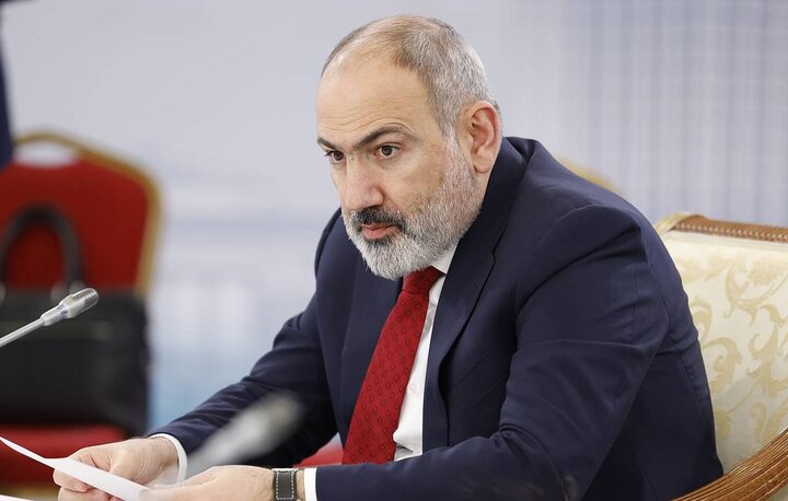 فرود اضطراری بالگرد نخست وزیر ارمنستان