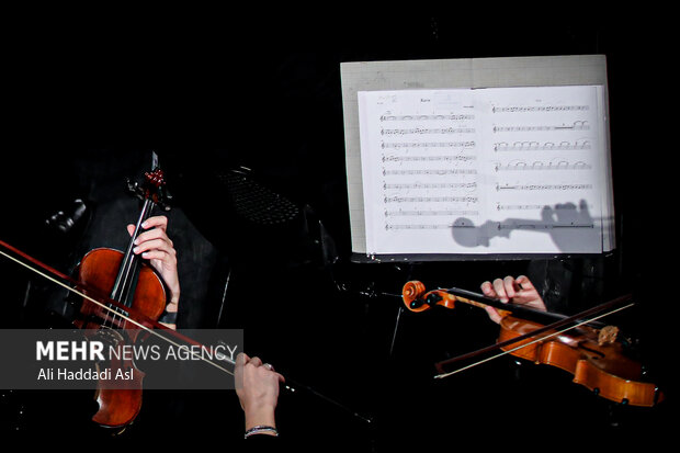 اجرای ارکستر ملی در سی و نهمین جشنواره موسیقی فجر