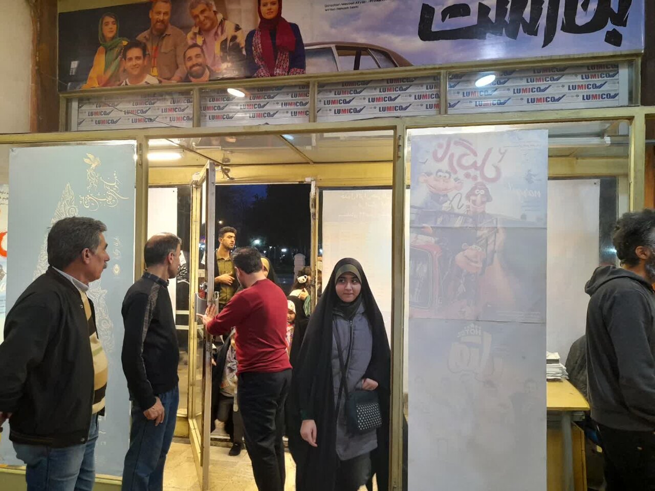 مروری بر ۷ روز اکران فیلم های جشنواره فجر در <a href='https://sayeb.ir/tag/%d8%b1%d8%b4%d8%aa'>رشت</a>