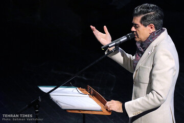 Salar Aghili’s velvet voice reverberates at Vahdat Hall