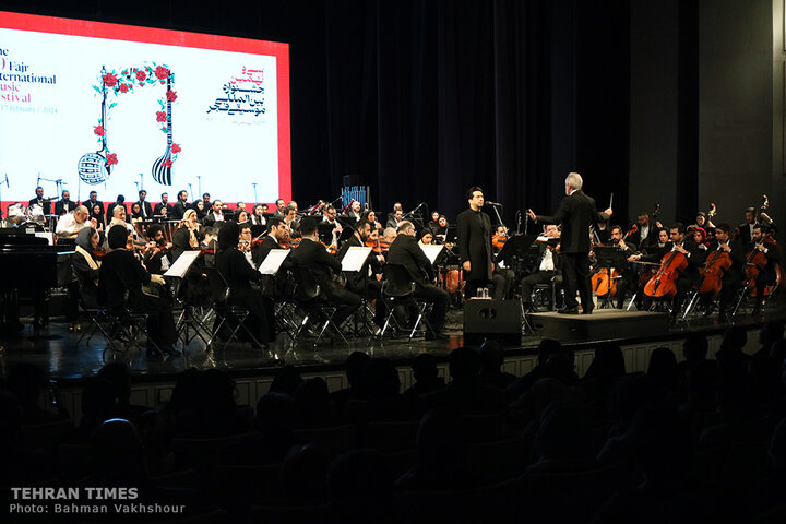 Iran National Orchestra performs on 1st day of 39th Fajr International Music Festival