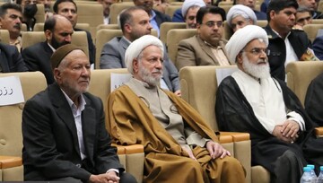 پاسداشت چهار دهه فعالیت مخلصانه امام جمعه شهداد
